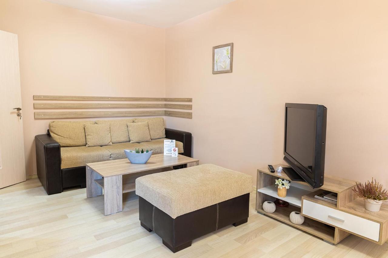 Central Point Apartments Ruse Extérieur photo