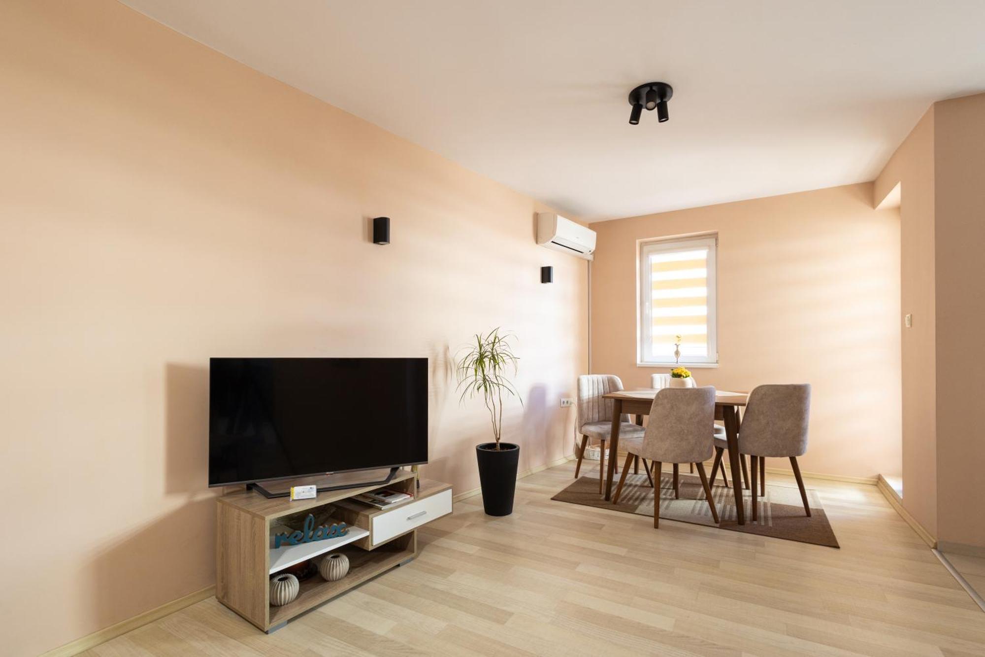 Central Point Apartments Ruse Extérieur photo